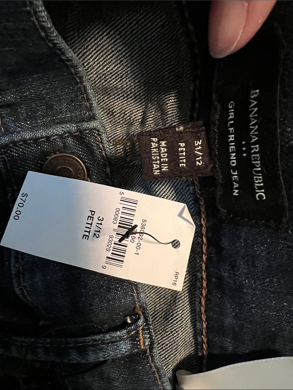 Banana Republic Women’s Girlfriend Dark Wash Jeans- size 31/12 petite - Picture 4 of 7